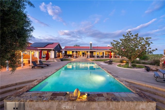 2325 Bella Tierra, Paso Robles, CA 93446