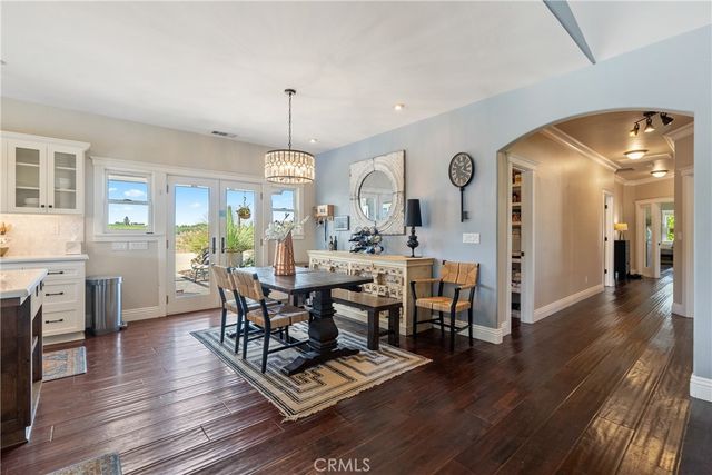 2325 Bella Tierra, Paso Robles, CA 93446