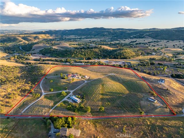 2325 Bella Tierra, Paso Robles, CA 93446