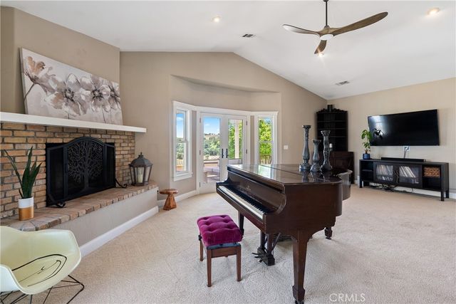 2325 Bella Tierra, Paso Robles, CA 93446