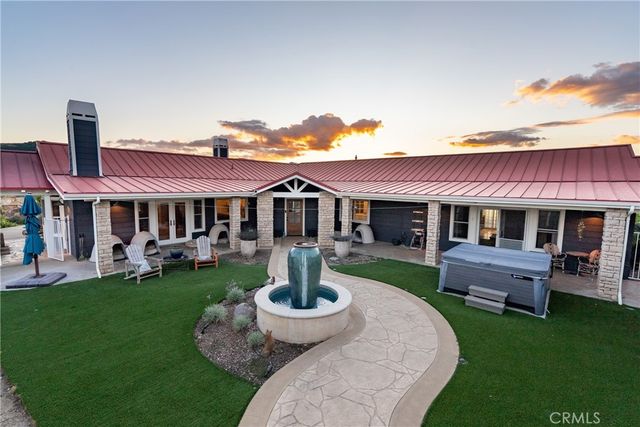 2325 Bella Tierra, Paso Robles, CA 93446