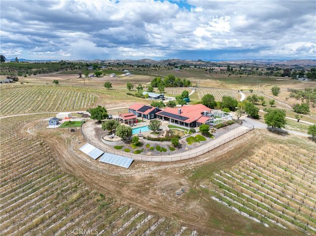 2325 Bella Tierra, Paso Robles, CA 93446