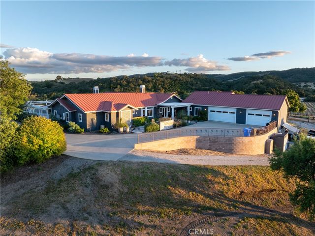 2325 Bella Tierra, Paso Robles, CA 93446