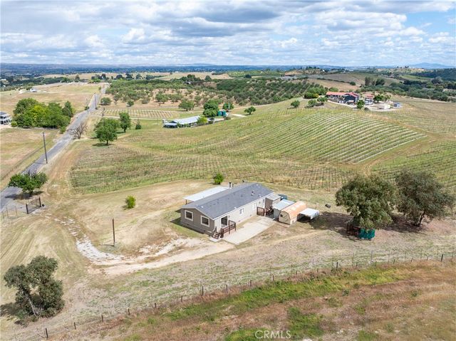 2325 Bella Tierra, Paso Robles, CA 93446