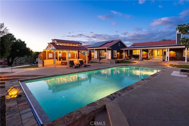 2325 Bella Tierra, Paso Robles, CA 93446