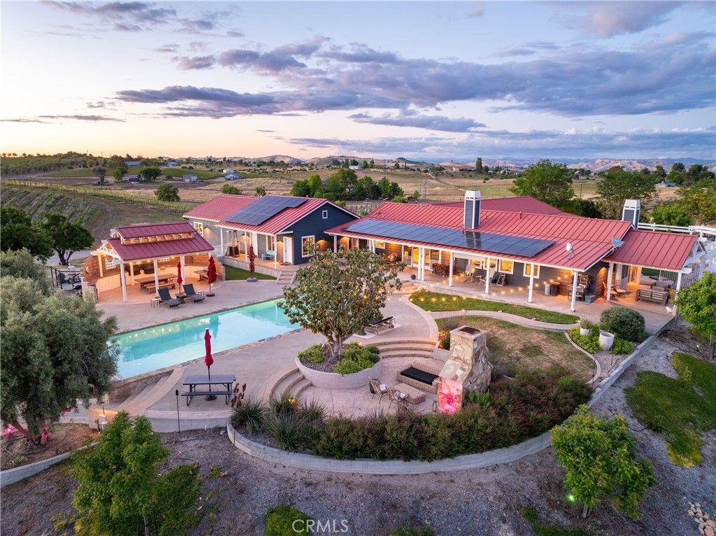 2325 Bella Tierra, Paso Robles, CA 93446