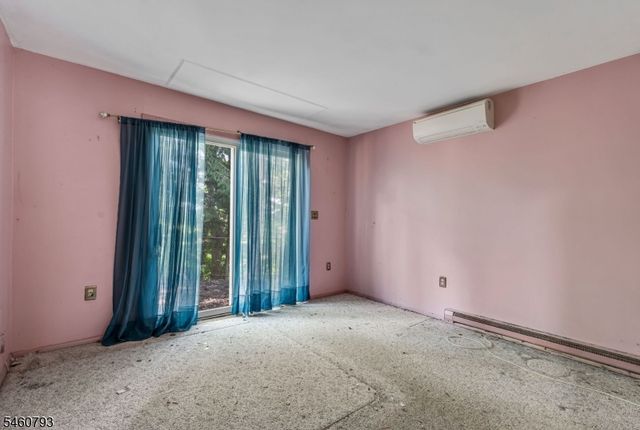 15 High Ct, Little Falls Twp., NJ 07424