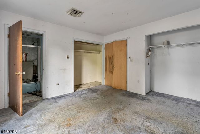 15 High Ct, Little Falls Twp., NJ 07424