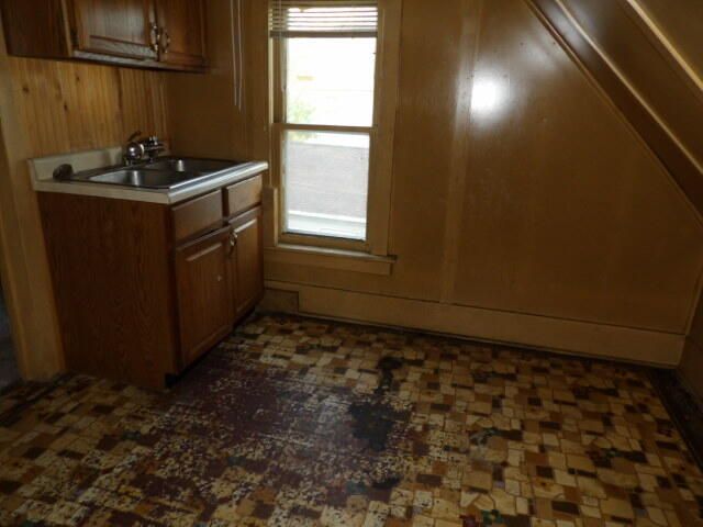 1223 Lake Street, Kalamazoo, MI 49001