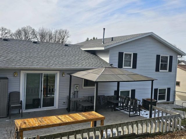 310 Ash Street, Oregon, WI 53575