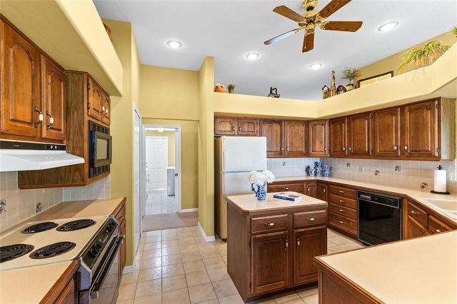 1132 HOWELL CREEK DRIVE, Winter Springs, FL 32708