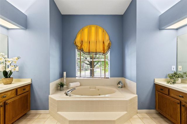 1132 HOWELL CREEK DRIVE, Winter Springs, FL 32708