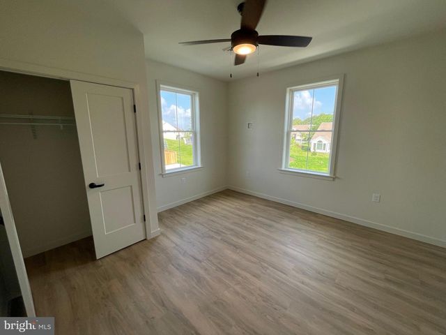 15 KENNEDY ST, Lancaster, PA 17602