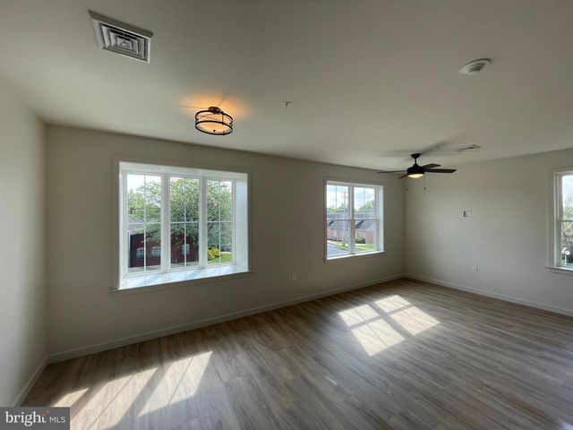 15 KENNEDY ST, Lancaster, PA 17602