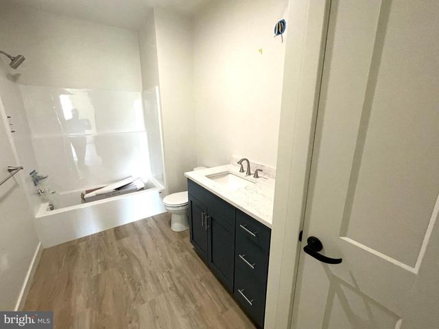 15 KENNEDY ST, Lancaster, PA 17602