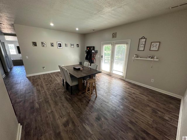 2801 Golo Rd, Mayfield, KY 42066
