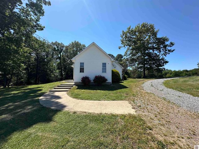 2801 Golo Rd, Mayfield, KY 42066