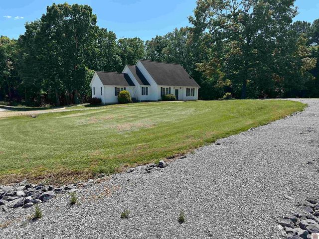 2801 Golo Rd, Mayfield, KY 42066