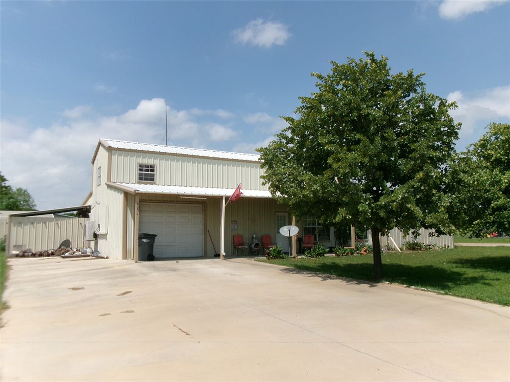 430 Waterfront Row, Quitman, TX 75783