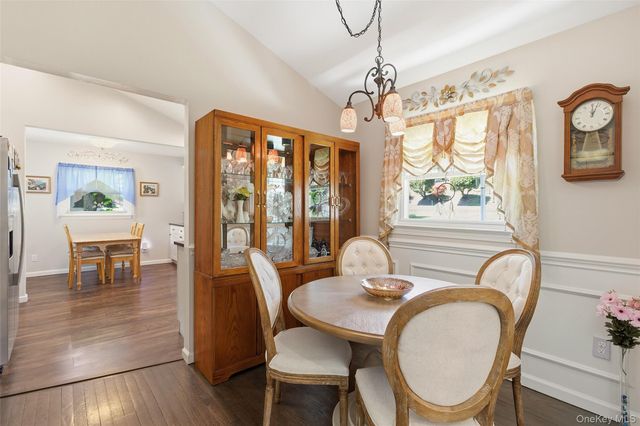 18 Collier Drive E, Carmel, NY 10512