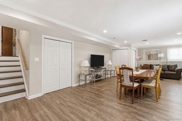 18 Collier Drive E, Carmel, NY 10512