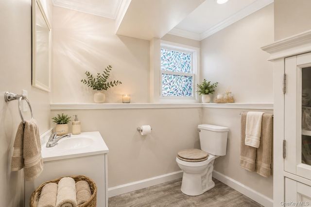 18 Collier Drive E, Carmel, NY 10512