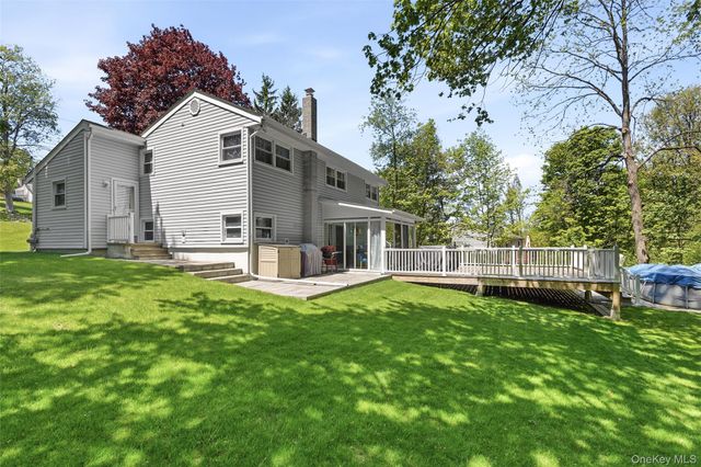 18 Collier Drive E, Carmel, NY 10512