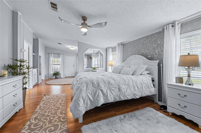 156 SW DOE GLEN, Lake City, FL 32024