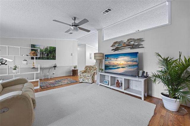 156 SW DOE GLEN, Lake City, FL 32024