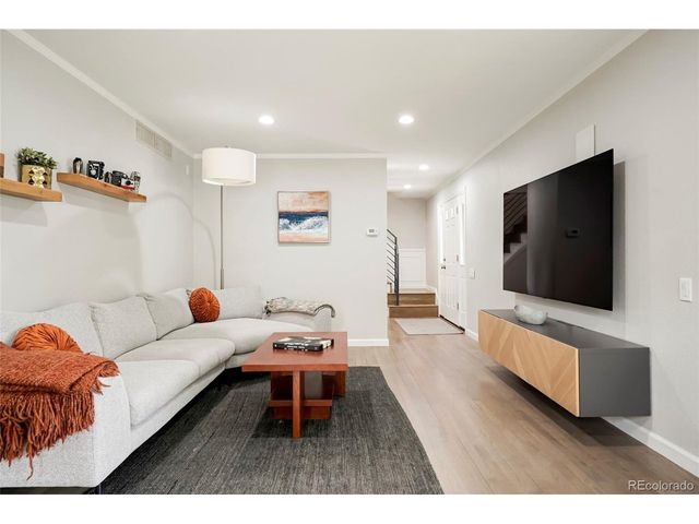 9214 E Floyd Ave, Denver, CO 80231