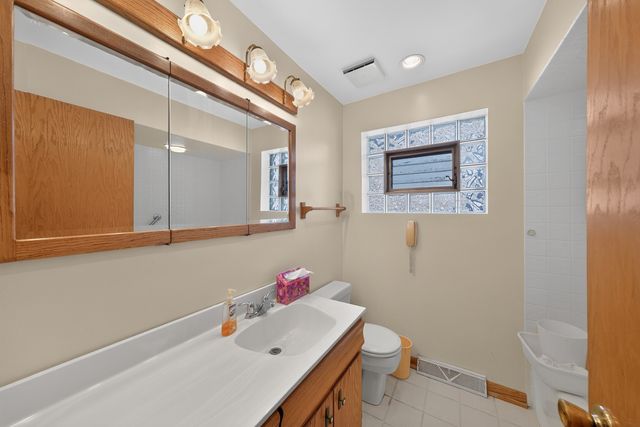 3942 N Oconto Avenue, Chicago, IL 60634