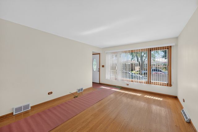 3942 N Oconto Avenue, Chicago, IL 60634