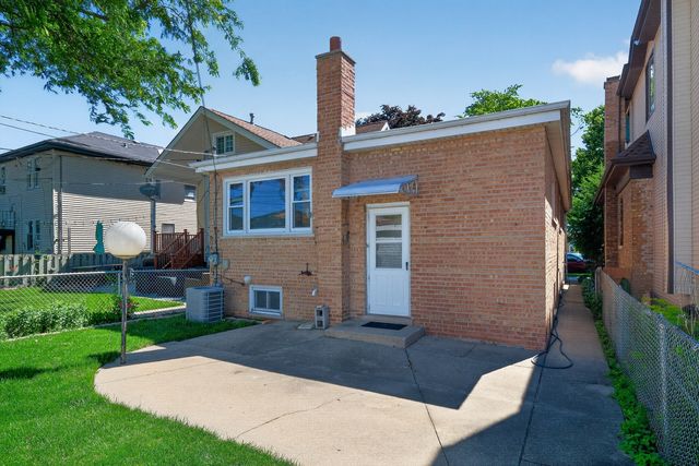 3942 N Oconto Avenue, Chicago, IL 60634