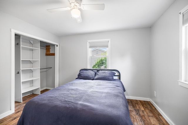 21 Lafayette St, Amesbury, MA 01913
