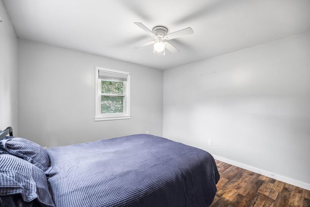 21 Lafayette St, Amesbury, MA 01913