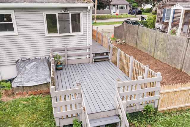 21 Lafayette St, Amesbury, MA 01913