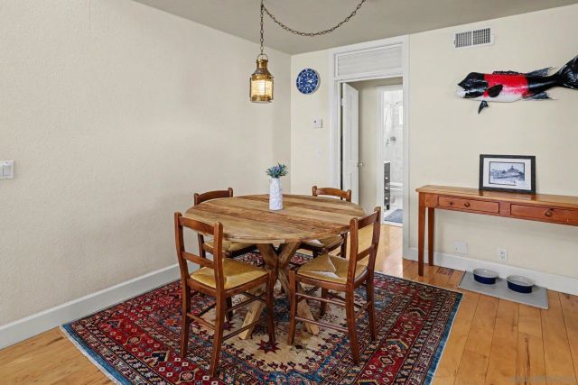 1100 Adella Ave 4, Coronado, CA 92118