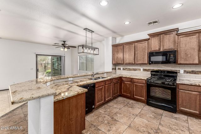 525 W REEVES Avenue, San Tan Valley, AZ 85140
