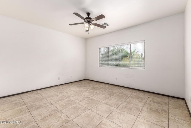 525 W REEVES Avenue, San Tan Valley, AZ 85140