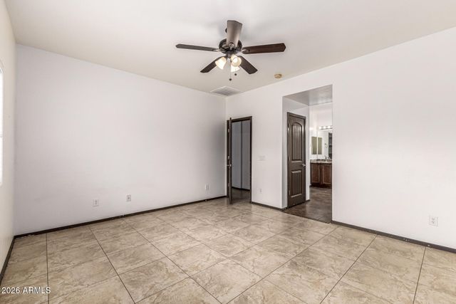 525 W REEVES Avenue, San Tan Valley, AZ 85140