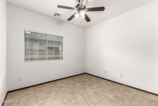 525 W REEVES Avenue, San Tan Valley, AZ 85140