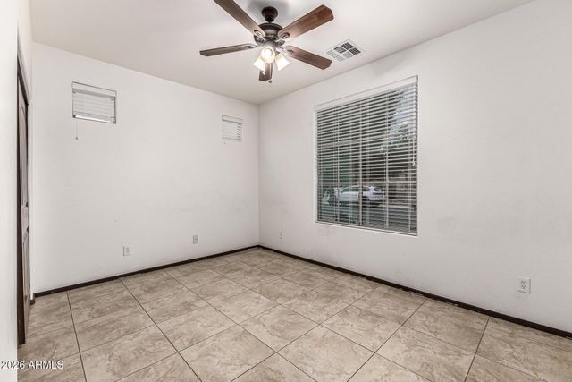 525 W REEVES Avenue, San Tan Valley, AZ 85140