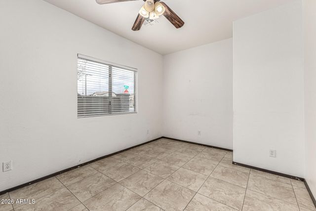 525 W REEVES Avenue, San Tan Valley, AZ 85140