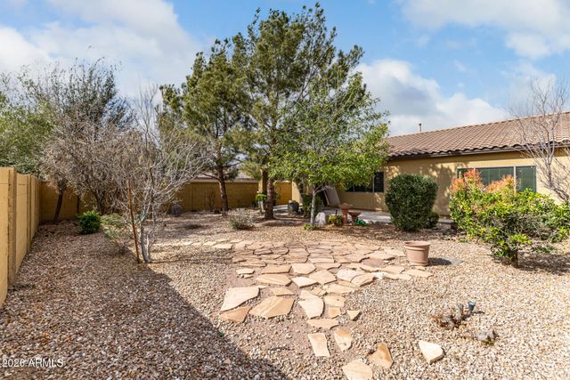 525 W REEVES Avenue, San Tan Valley, AZ 85140