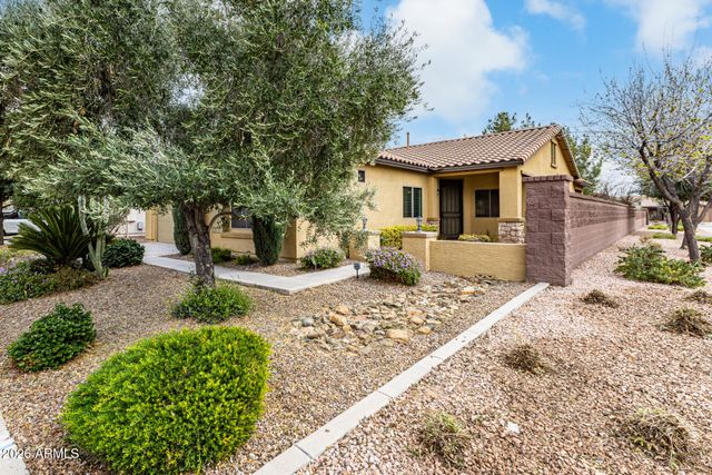 525 W REEVES Avenue, San Tan Valley, AZ 85140