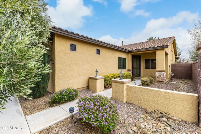 525 W REEVES Avenue, San Tan Valley, AZ 85140
