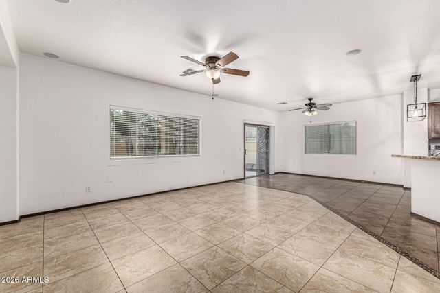 525 W REEVES Avenue, San Tan Valley, AZ 85140