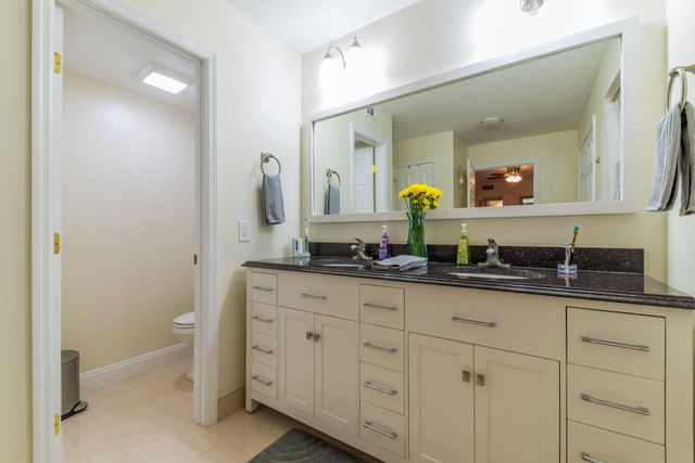 717 7TH Lane, Palm Beach Gardens, FL 33418