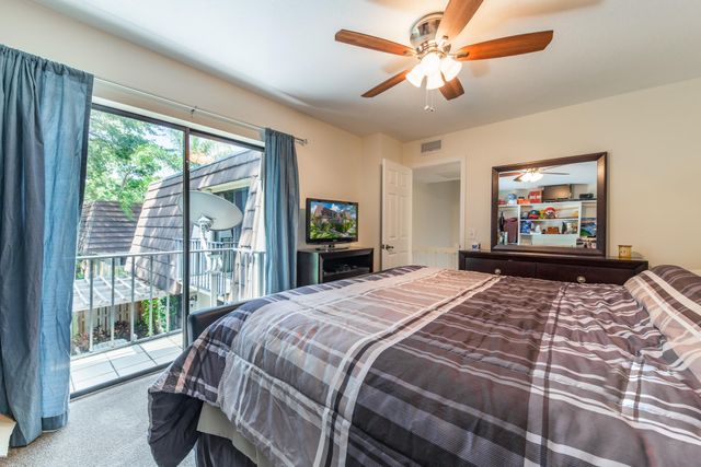 717 7TH Lane, Palm Beach Gardens, FL 33418