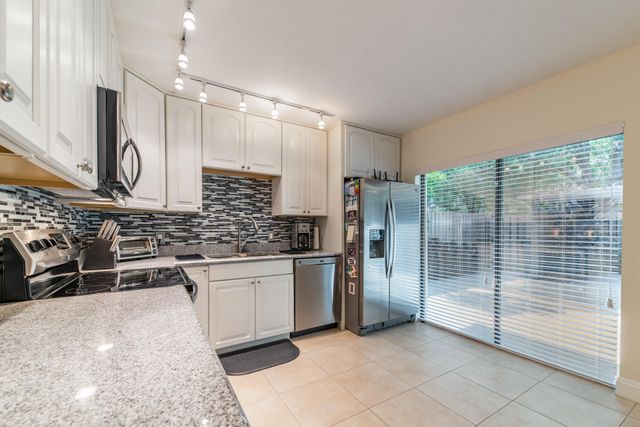 717 7TH Lane, Palm Beach Gardens, FL 33418